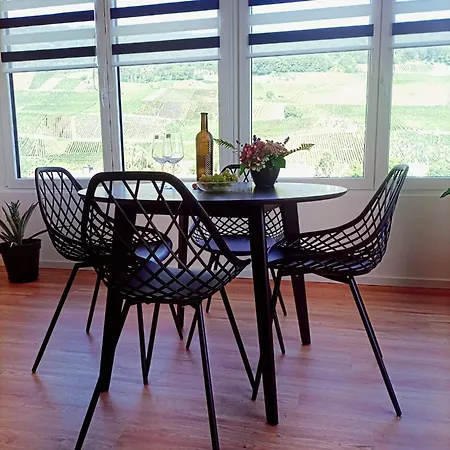 Hard To Leave Piesport